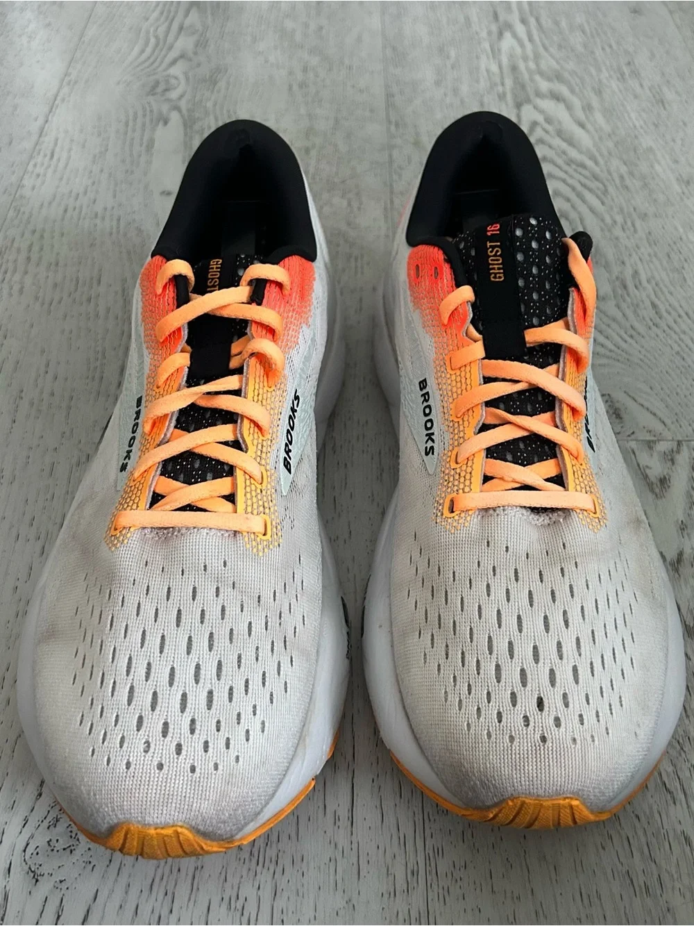 Brooks no box